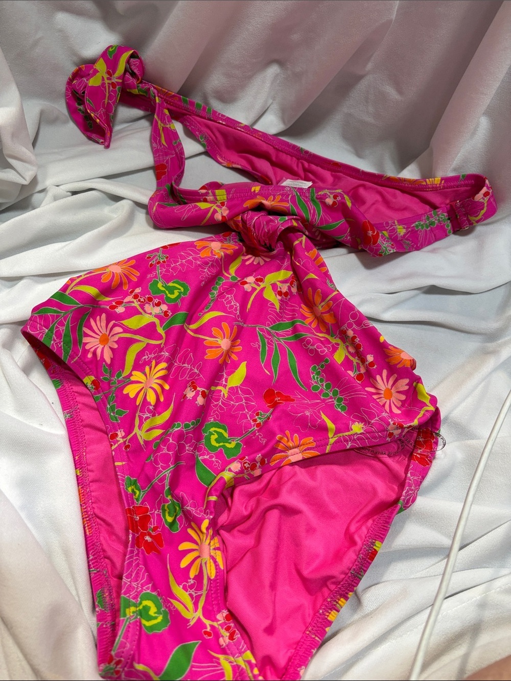 kate spade Pink flash Floral One-Piece lined flower & berries Swimsuit NWT M - Picture 8 of 14